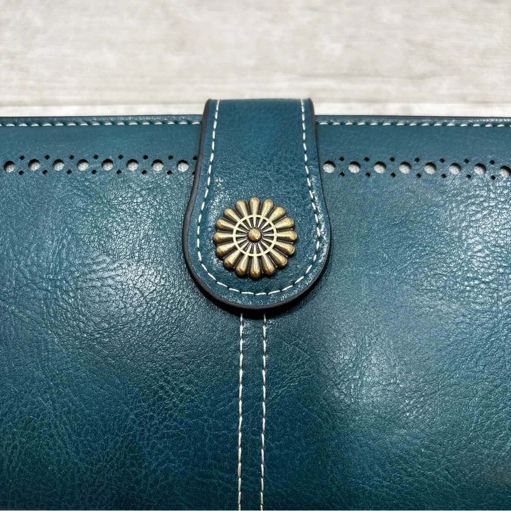 Elegant Teal Full Zip RFID Blocking Leather Wallet | Wristlet New Without Tags